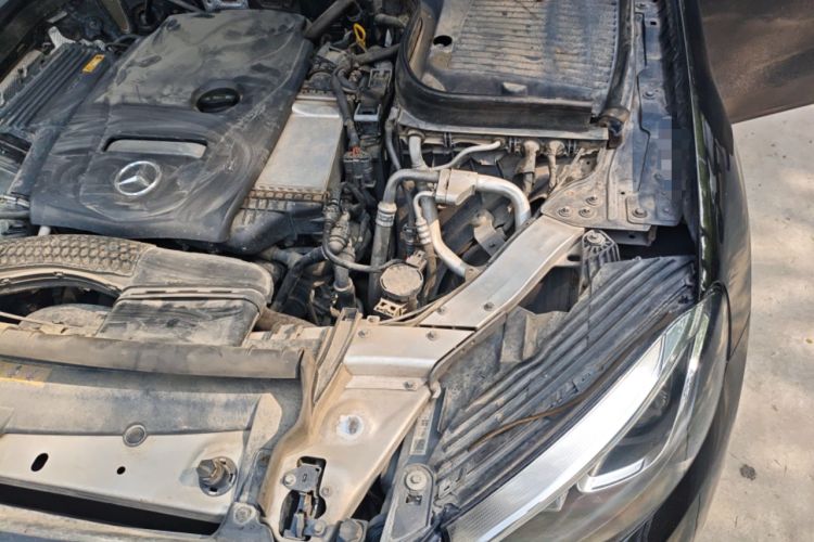 Used Mercedes-Benz GLC 2017 GLC 200 4MATIC Engine Bay Left