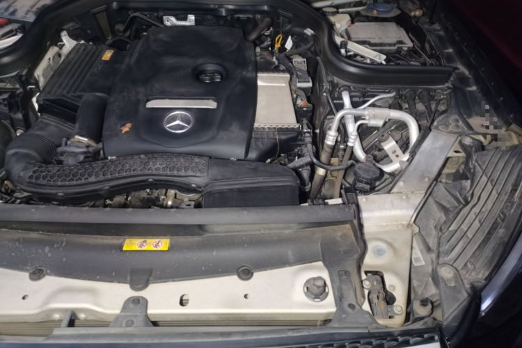 Used Mercedes-Benz GLC 2017 GLC 260 4MATIC Luxury Model Engine Bay Left
