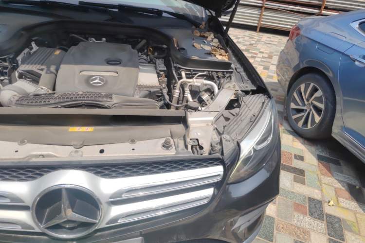 Used Mercedes-Benz GLC 2017 GLC 260 4MATIC Dynamic Edition Engine Bay Left