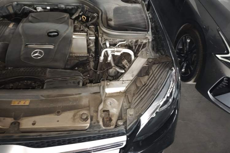 Used Mercedes-Benz GLC 2017 GLC 260 4MATIC Dynamic Edition Engine Bay Left