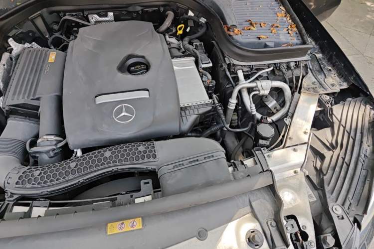 Used Mercedes-Benz GLC 2017 GLC 200 4MATIC Engine Bay Left