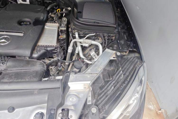 Used Mercedes-Benz GLC 2017 GLC 300 4MATIC Sport Edition Engine Bay Left