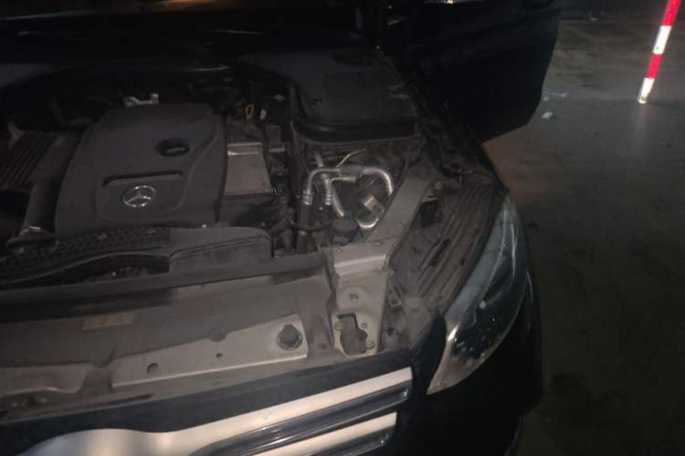 Used Mercedes-Benz GLC 2017 GLC 260 4MATIC Dynamic Edition Engine Bay Left