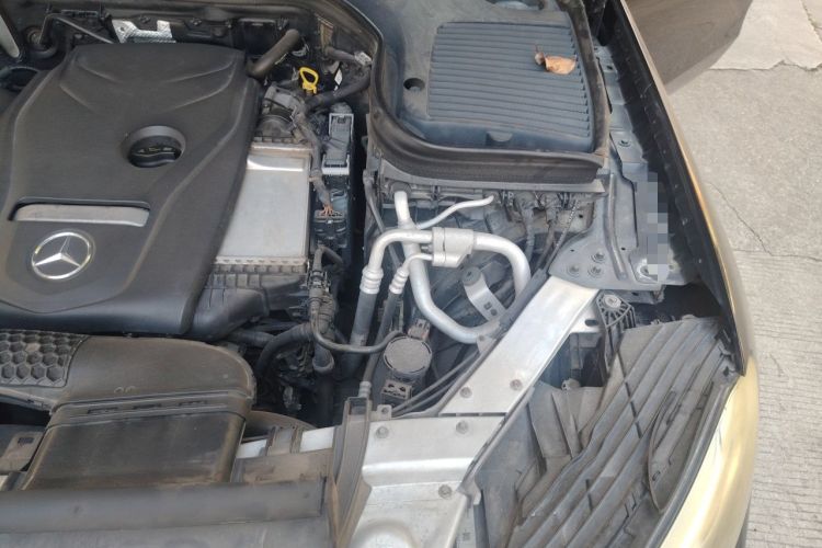 Used Mercedes-Benz GLC 2017 GLC 200 4MATIC Engine Bay Left