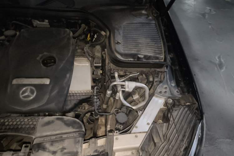 Used Mercedes-Benz GLC 2017 GLC 260 4MATIC Luxury Model Engine Bay Left