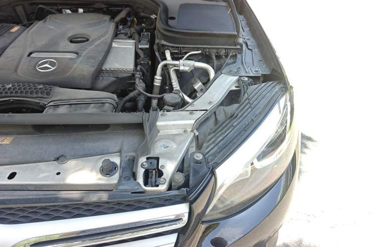Used Mercedes-Benz GLC 2017 GLC 200 4MATIC Engine Bay Left