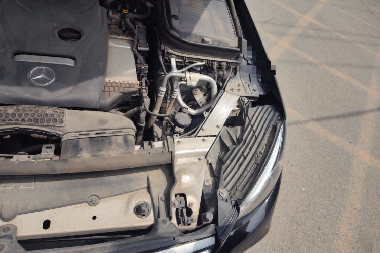 Used Mercedes-Benz GLC 2017 GLC 260 4MATIC Luxury Model Engine Bay Left