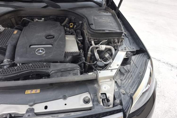 Used Mercedes-Benz GLC 2017 GLC 200 4MATIC Engine Bay Left