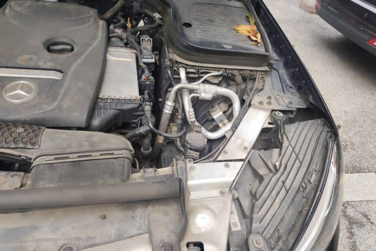 Used Mercedes-Benz GLC 2017 GLC 200 4MATIC Engine Bay Left