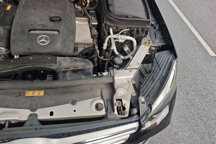 Used Mercedes-Benz GLC 2017 GLC 260 4MATIC Dynamic Edition Engine Bay Left