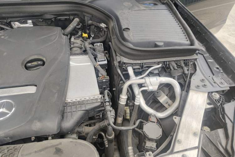 Used Mercedes-Benz GLC 2017 GLC 260 4MATIC Dynamic Edition Engine Bay Left