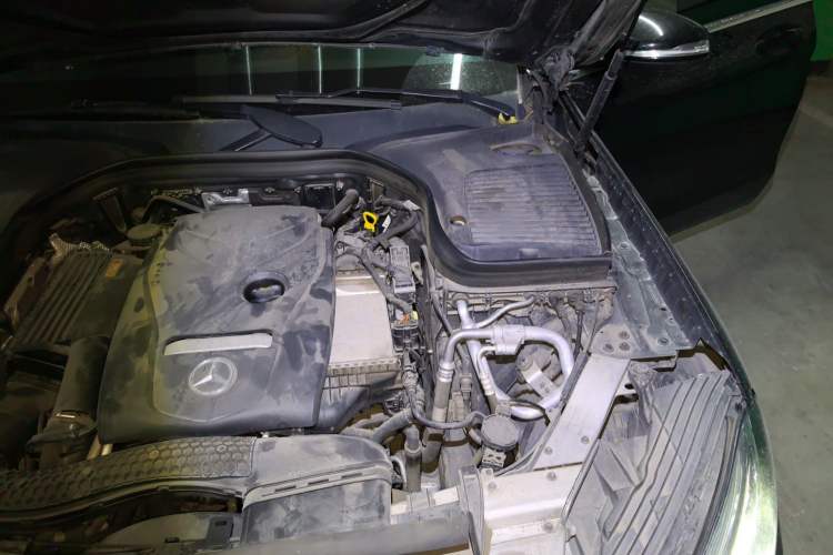 Used Mercedes-Benz GLC 2017 GLC 200 4MATIC Engine Bay Left