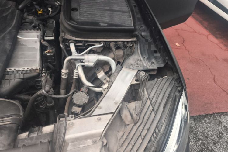 Used Mercedes-Benz GLC 2017 GLC 260 4MATIC Dynamic Edition Engine Bay Left