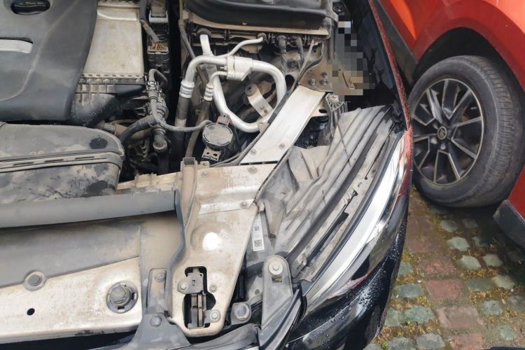 Used Mercedes-Benz GLC 2017 GLC 260 4MATIC Dynamic Edition Engine Bay Left