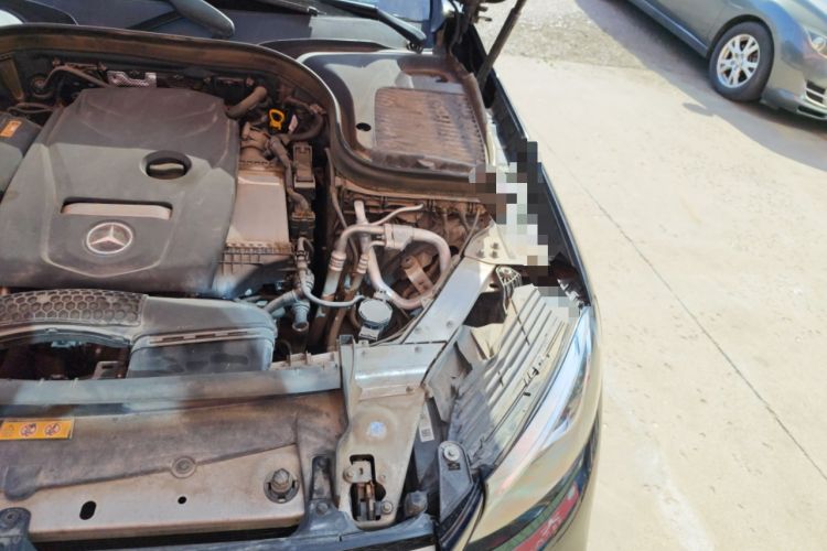 Used Mercedes-Benz GLC 2017 GLC 260 4MATIC Dynamic Edition Engine Bay Left
