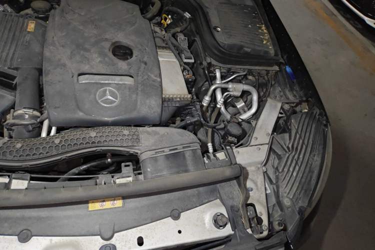 Used Mercedes-Benz GLC 2017 GLC 260 4MATIC Luxury Model Engine Bay Left