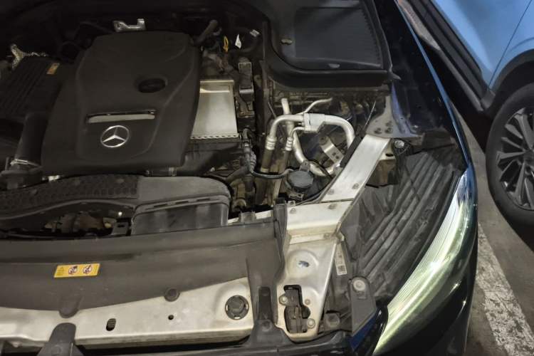 Used Mercedes-Benz GLC 2017 GLC 260 4MATIC Dynamic Edition Engine Bay Left
