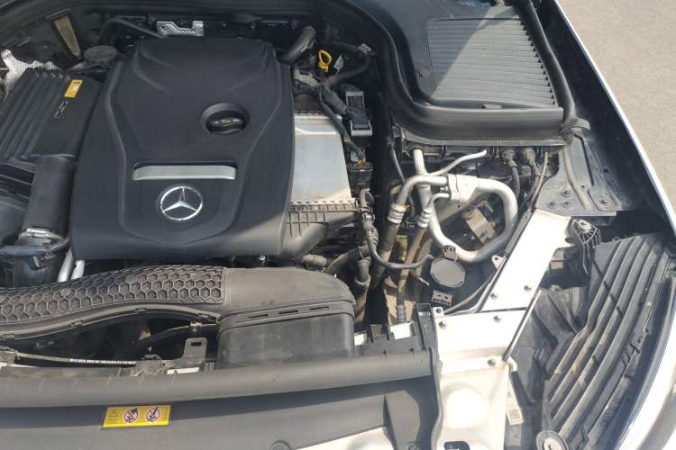 Used Mercedes-Benz GLC 2017 GLC 260 4MATIC Dynamic Edition Engine Bay Left