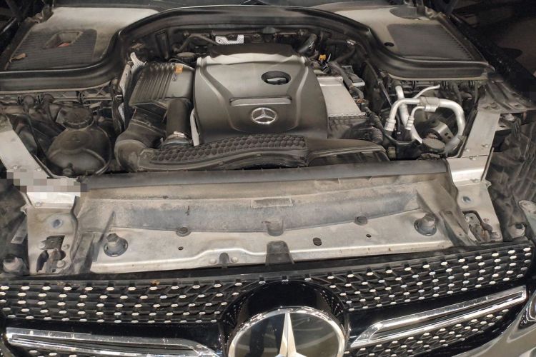 Used Mercedes-Benz GLC 2017 GLC 260 4MATIC Dynamic Edition Engine Bay