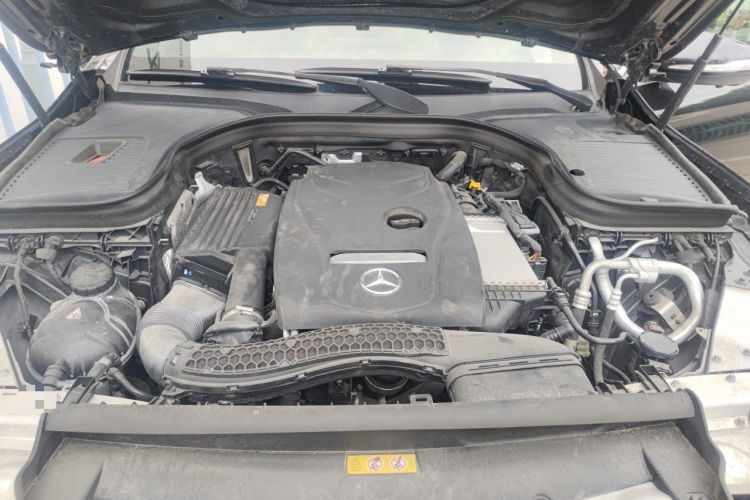 Used Mercedes-Benz GLC 2017 GLC 260 4MATIC Dynamic Edition Engine Bay