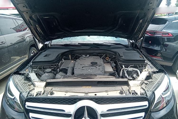 Used Mercedes-Benz GLC 2017 GLC 260 4MATIC Dynamic Edition Engine Bay