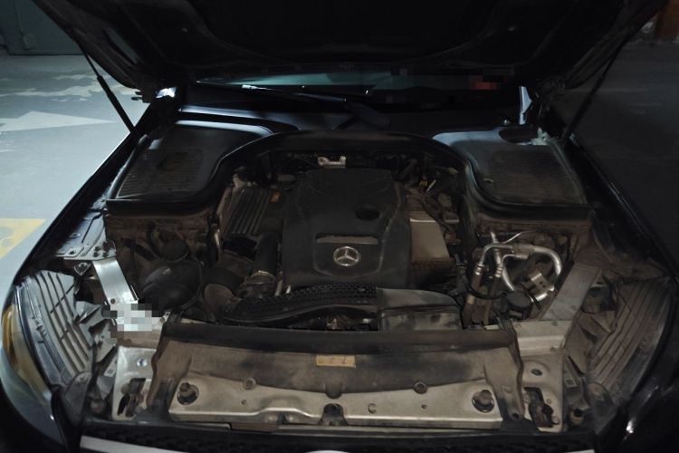 Used Mercedes-Benz GLC 2017 GLC 260 4MATIC Dynamic Edition Engine Bay