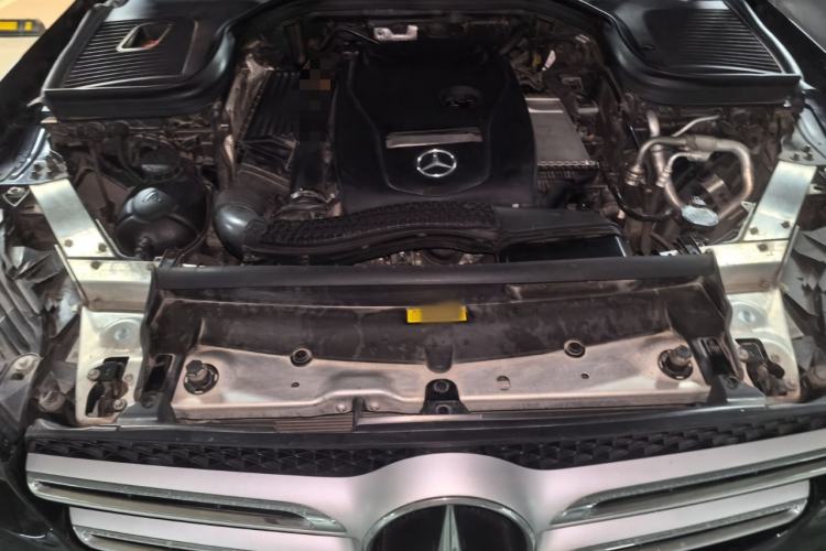 Used Mercedes-Benz GLC 2017 GLC 260 4MATIC Dynamic Edition Engine Bay