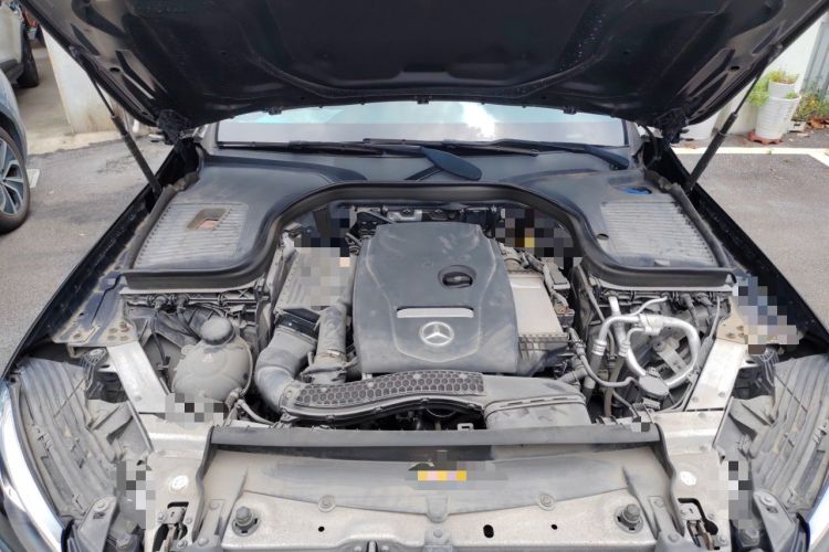 Used Mercedes-Benz GLC 2017 GLC 260 4MATIC Dynamic Edition Engine Bay