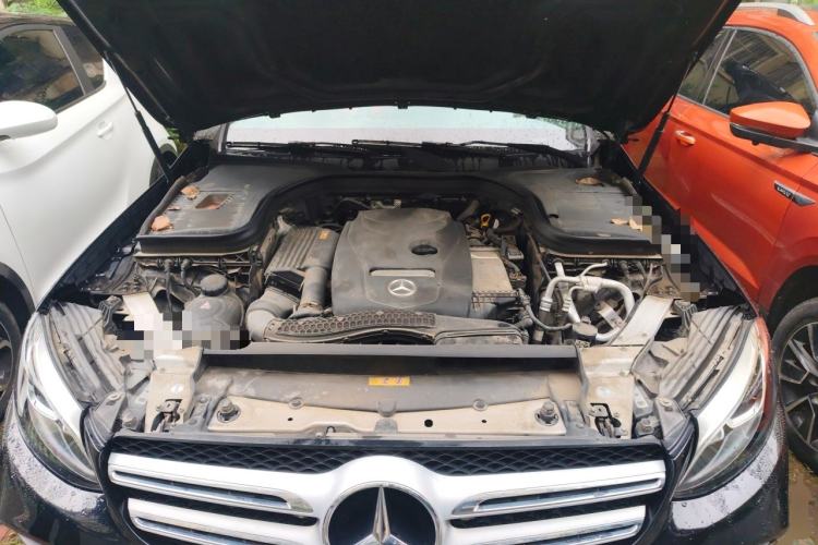 Used Mercedes-Benz GLC 2017 GLC 260 4MATIC Dynamic Edition Engine Bay