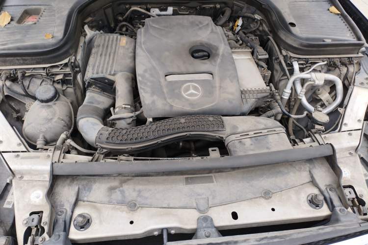 Used Mercedes-Benz GLC 2017 GLC 260 4MATIC Dynamic Edition Engine Bay