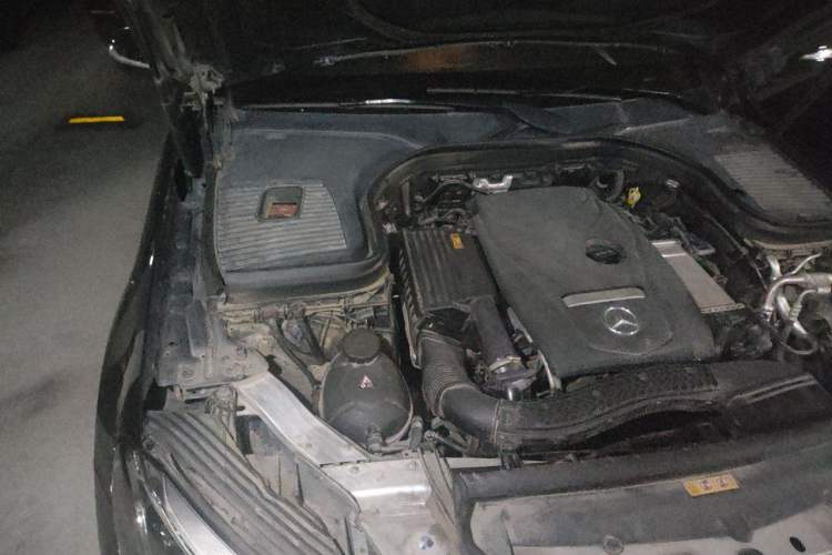 Used Mercedes-Benz GLC 2017 GLC 260 4MATIC Luxury Model Engine Bay Right
