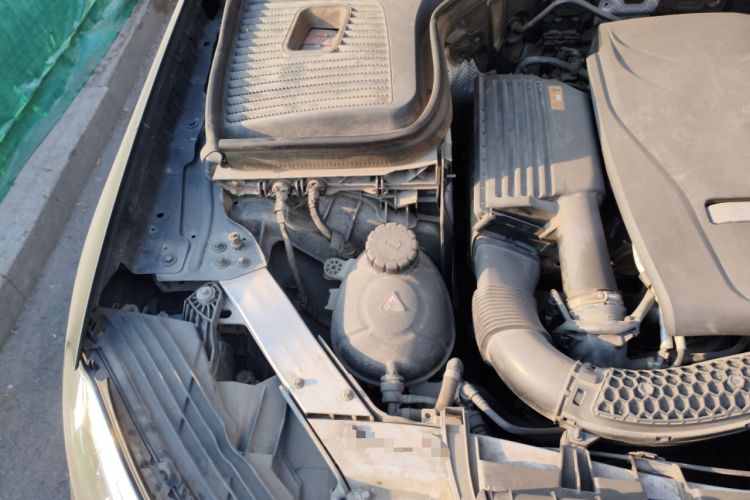 Used Mercedes-Benz GLC 2017 GLC 300 4MATIC Sport Edition Engine Bay Right