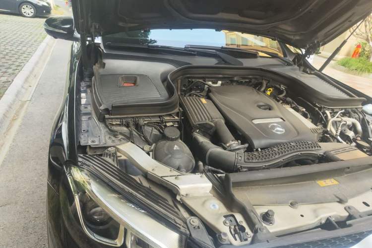 Used Mercedes-Benz GLC 2017 GLC 260 4MATIC Luxury Model Engine Bay Right