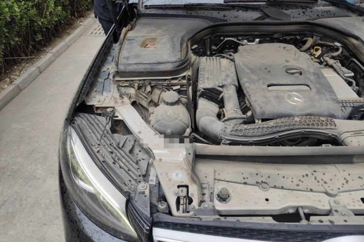 Used Mercedes-Benz GLC 2017 GLC 260 4MATIC Luxury Model Engine Bay Right