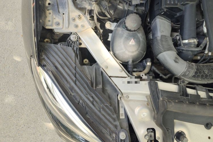 Used Mercedes-Benz GLC 2017 GLC 260 4MATIC Dynamic Edition Engine Bay Right