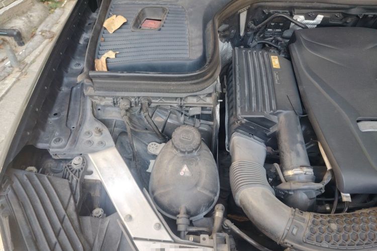 Used Mercedes-Benz GLC 2017 GLC 200 4MATIC Engine Bay Right