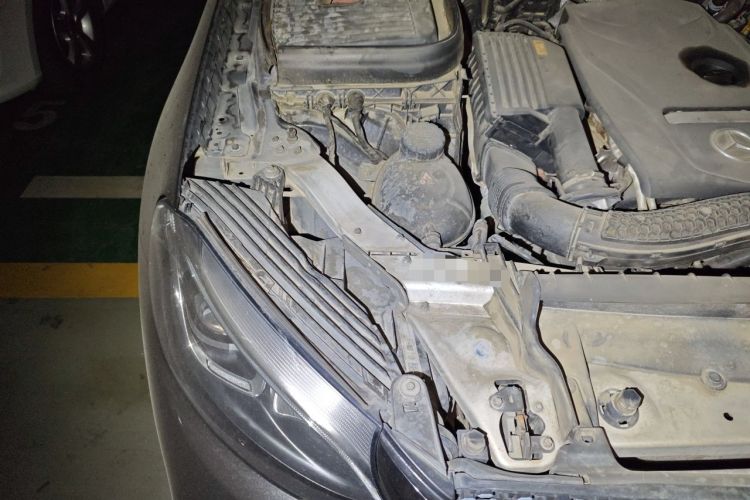Used Mercedes-Benz GLC 2017 GLC 260 4MATIC Dynamic Edition Engine Bay Right