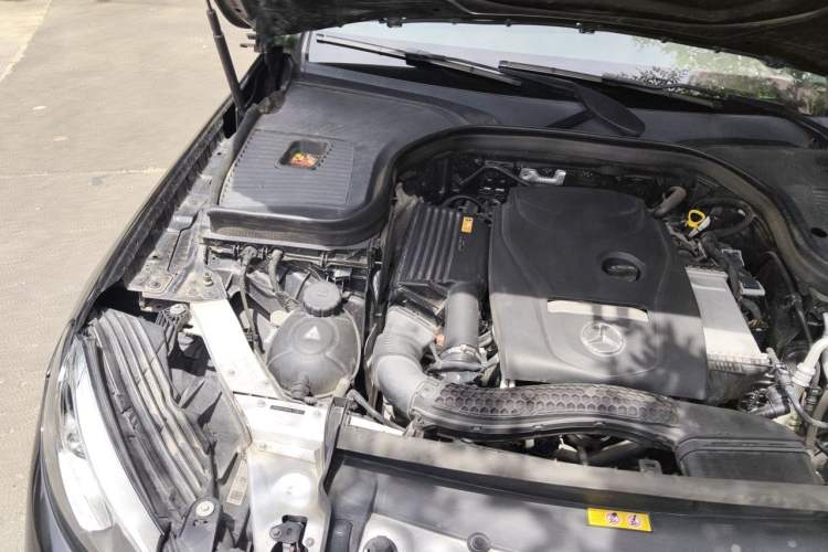 Used Mercedes-Benz GLC 2017 GLC 300 4MATIC Sport Edition Engine Bay Right