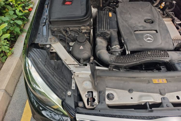 Used Mercedes-Benz GLC 2017 GLC 260 4MATIC Dynamic Edition Engine Bay Right