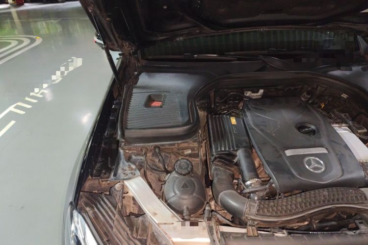 Used Mercedes-Benz GLC 2017 GLC 300 4MATIC Sport Edition Engine Bay Right