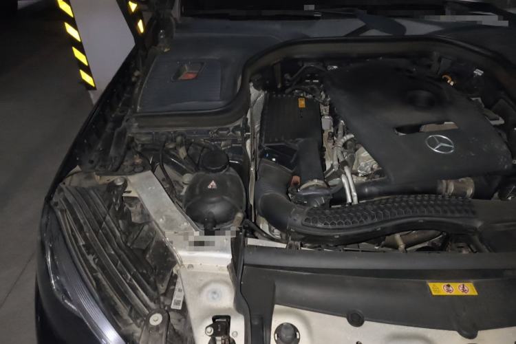 Used Mercedes-Benz GLC 2017 GLC 260 4MATIC Luxury Model Engine Bay Right