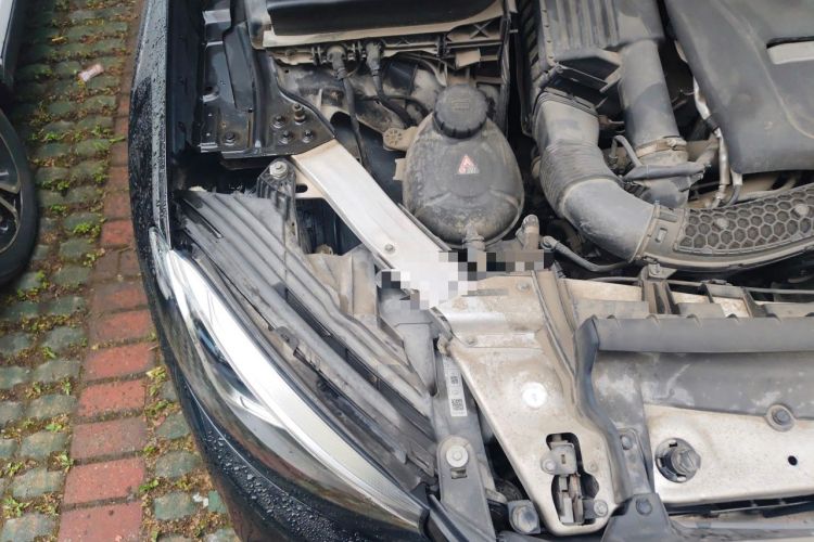 Used Mercedes-Benz GLC 2017 GLC 260 4MATIC Dynamic Edition Engine Bay Right