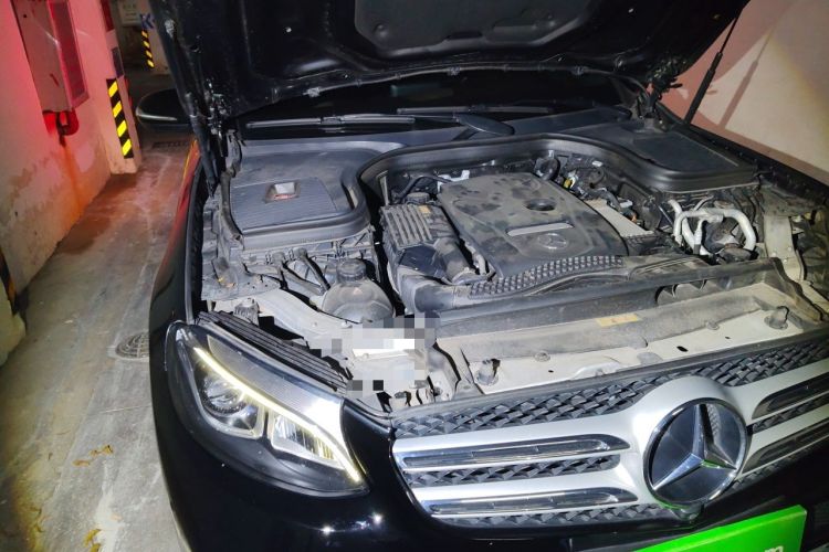 Used Mercedes-Benz GLC 2017 GLC 260 4MATIC Luxury Model Engine Bay Right