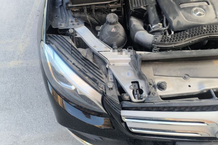 Used Mercedes-Benz GLC 2017 GLC 260 4MATIC Dynamic Edition Engine Bay Right