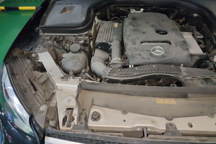 Used Mercedes-Benz GLC 2017 GLC 260 4MATIC Luxury Model Engine Bay Right