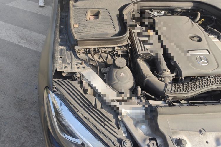 Used Mercedes-Benz GLC 2017 GLC 260 4MATIC Luxury Model Engine Bay Right