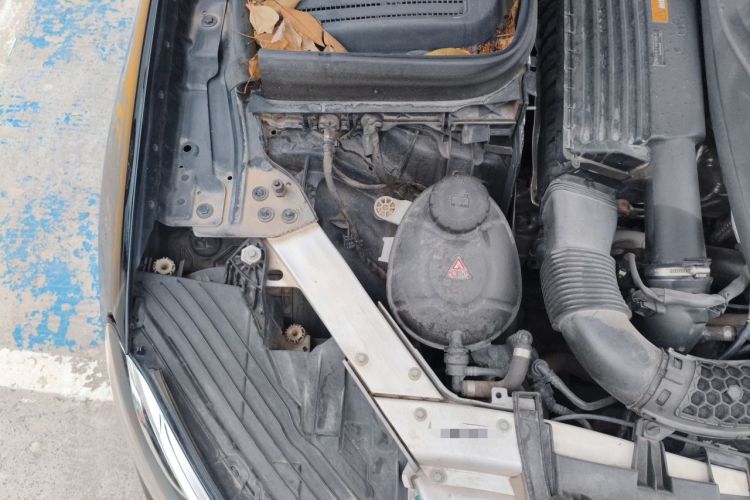 Used Mercedes-Benz GLC 2017 GLC 200 4MATIC Engine Bay Right