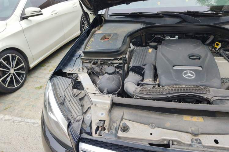 Used Mercedes-Benz GLC 2017 GLC 200 4MATIC Engine Bay Right