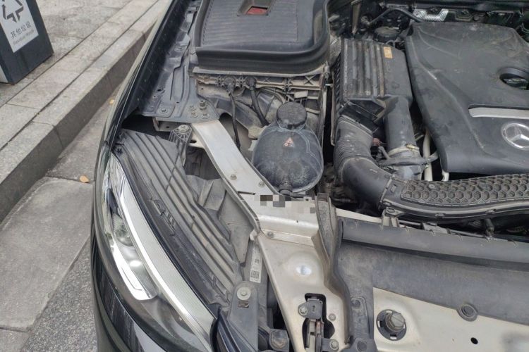 Used Mercedes-Benz GLC 2017 GLC 300 4MATIC Sport Edition Engine Bay Right