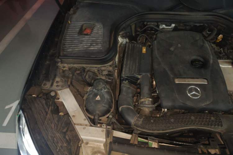 Used Mercedes-Benz GLC 2017 GLC 260 4MATIC Dynamic Edition Engine Bay Right